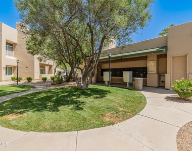 11333 N 92nd Street - Photo Thumbnail 38