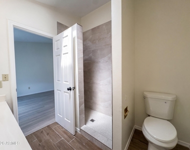 170 E Guadalupe Road - Photo Thumbnail 19