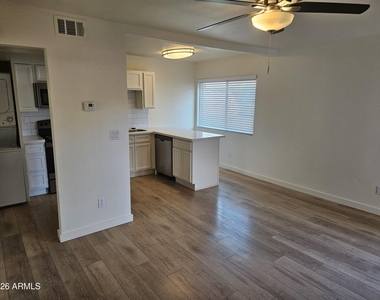 1330 E Highland Avenue - Photo Thumbnail 13