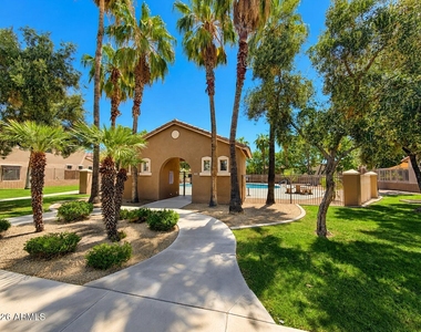 5158 W Shaw Butte Drive - Photo Thumbnail 58
