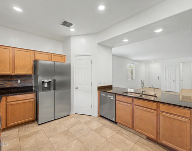 3514 E Cowboy Cove Trail - Photo Thumbnail 10