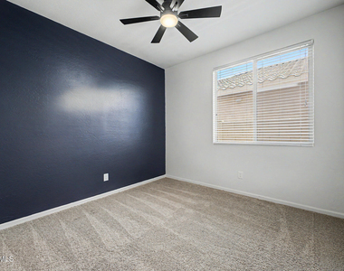 3514 E Cowboy Cove Trail - Photo Thumbnail 17