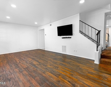 1417 N 44th Street - Photo Thumbnail 14