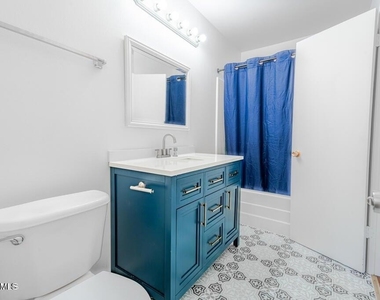 1417 N 44th Street - Photo Thumbnail 17