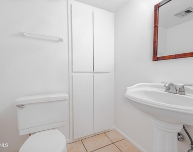 1417 N 44th Street - Photo Thumbnail 12