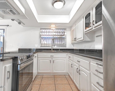 1417 N 44th Street - Photo Thumbnail 7