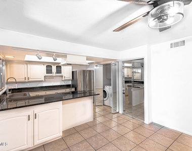 1417 N 44th Street - Photo Thumbnail 9