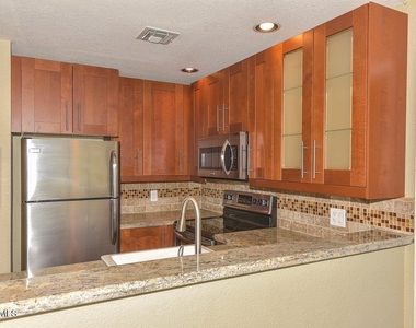 7101 W Beardsley Road - Photo Thumbnail 5