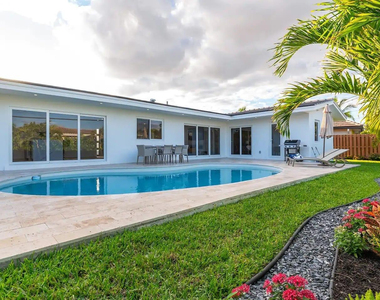 6600 Ne 21st Drive - Photo Thumbnail 20