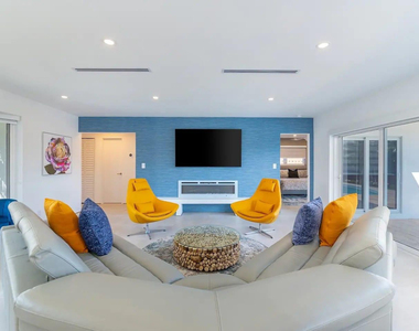 6600 Ne 21st Drive - Photo Thumbnail 31
