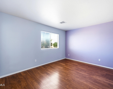 10950 W Royal Palm Road - Photo Thumbnail 20