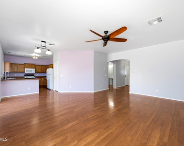 10950 W Royal Palm Road - Photo Thumbnail 3