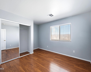 10950 W Royal Palm Road - Photo Thumbnail 19