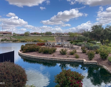 18068 W Amber Ridge Way - Photo Thumbnail 24