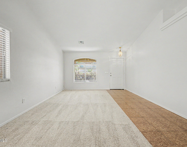 12510 W Hearn Road - Photo Thumbnail 5