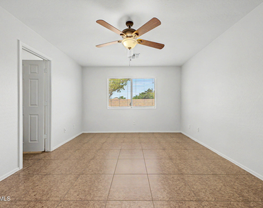 12510 W Hearn Road - Photo Thumbnail 15