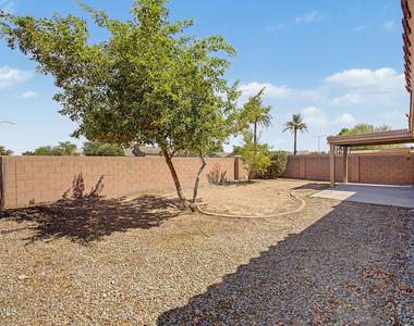 12510 W Hearn Road - Photo Thumbnail 32