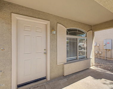 12510 W Hearn Road - Photo Thumbnail 3