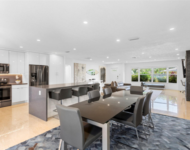 505 Se 28th Avenue - Photo Thumbnail 13