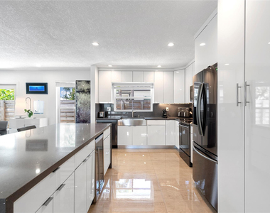 505 Se 28th Avenue - Photo Thumbnail 17