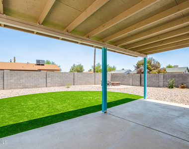 14401 N 35th Place - Photo Thumbnail 24