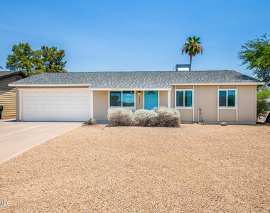 14401 N 35th Place - Photo Thumbnail 1