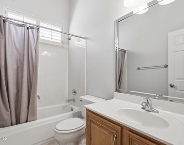225 W Vera Lane - Photo Thumbnail 17