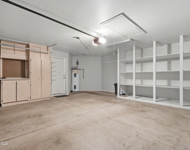 225 W Vera Lane - Photo Thumbnail 19