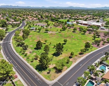 225 W Vera Lane - Photo Thumbnail 25