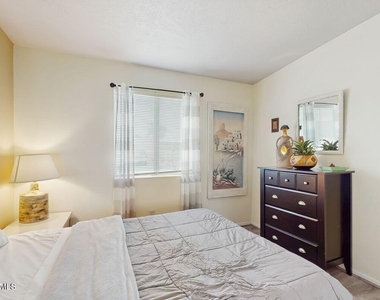 130 Castle Rock Road - Photo Thumbnail 4