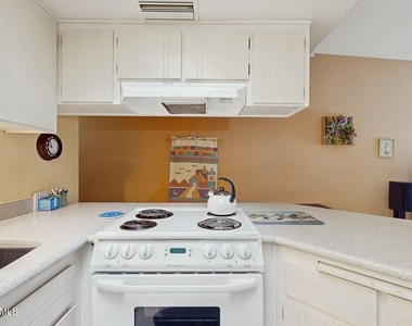 130 Castle Rock Road - Photo Thumbnail 7