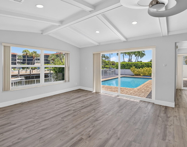 787 Havana Drive - Photo Thumbnail 9