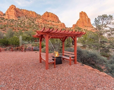 185 Devils Kitchen Drive - Photo Thumbnail 9