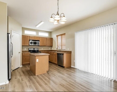 4283 E Baylor Lane - Photo Thumbnail 2