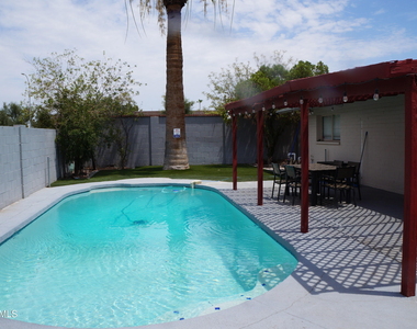 1732 E Hermosa Drive - Photo Thumbnail 18