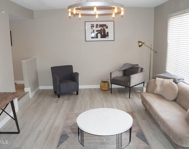 1732 E Hermosa Drive - Photo Thumbnail 9