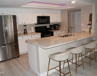 1732 E Hermosa Drive - Photo Thumbnail 4