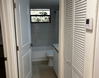 1515 Lake Crystal Drive - Photo Thumbnail 21