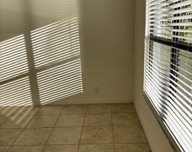 1515 Lake Crystal Drive - Photo Thumbnail 13