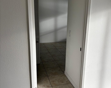1515 Lake Crystal Drive - Photo Thumbnail 11