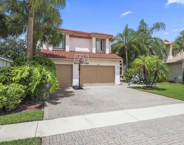 4461 Mariners Cove Drive - Photo Thumbnail 2