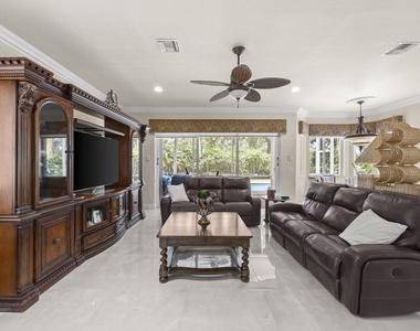 4461 Mariners Cove Drive - Photo Thumbnail 15