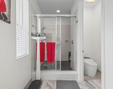 4461 Mariners Cove Drive - Photo Thumbnail 29