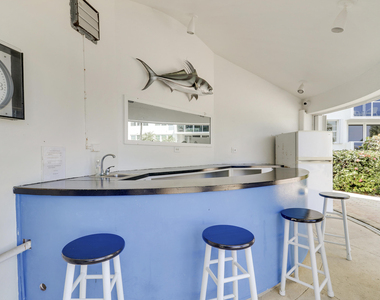 2800 N Flagler Drive - Photo Thumbnail 4