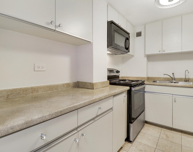 2800 N Flagler Drive - Photo Thumbnail 12