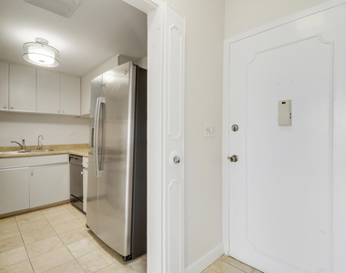 2800 N Flagler Drive - Photo Thumbnail 11