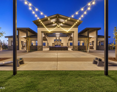 2942 E Manzanila Avenue - Photo Thumbnail 49