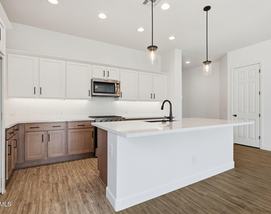 2942 E Manzanila Avenue - Photo Thumbnail 17