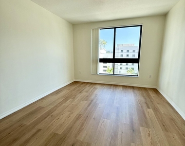 100 N Federal Highway - Photo Thumbnail 21