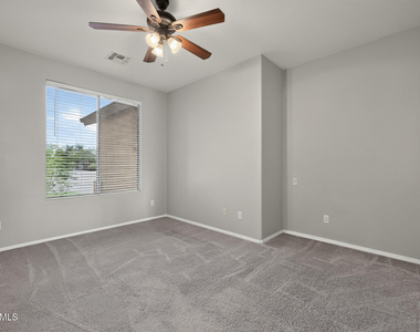 3096 E Kingbird Place - Photo Thumbnail 29